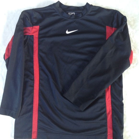 Nike Other - NIKE PERFORMANCE - Boys Long Sleeve Top - Medium