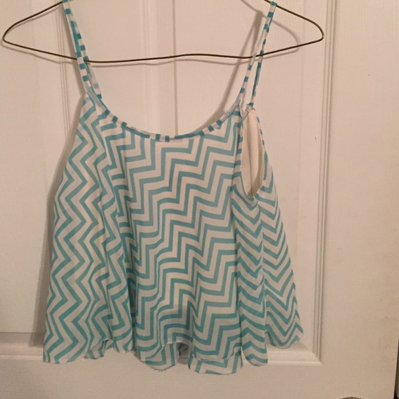 Flowy striped croptop