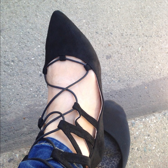 New today Size 11 available - Picture 4 of 5