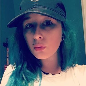 Meet your Posher, Mina