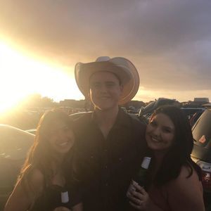 Meet your Posher, Ally