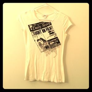 Express printed vintage white t-shirt!