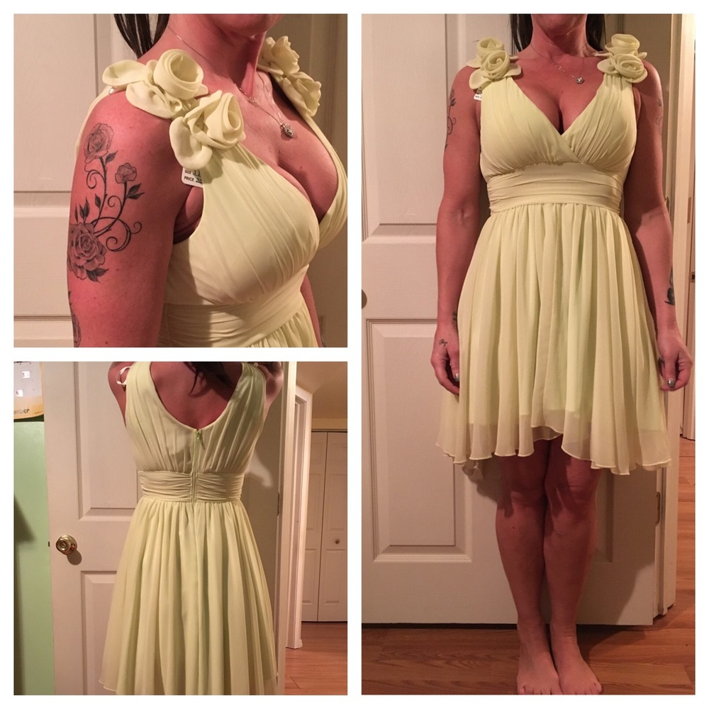 STUNNING yellow dress