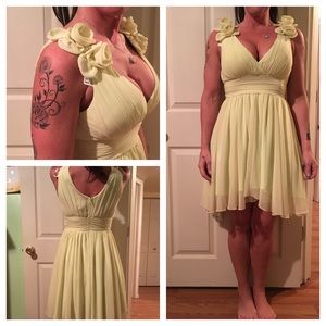 STUNNING yellow dress