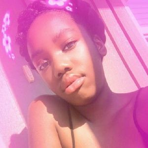 Meet your Posher, Dezaria