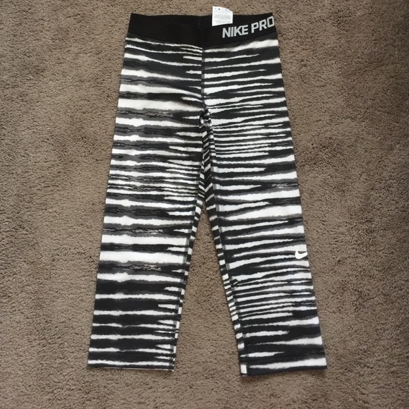 Nike Pants - Never worn Nike pro pants