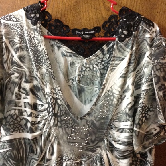 Gorgeous Gray black white and silver top.