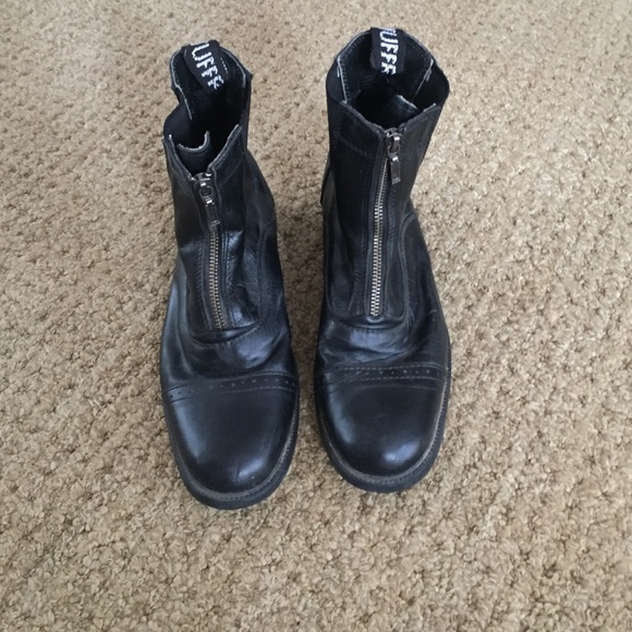 Riding boots