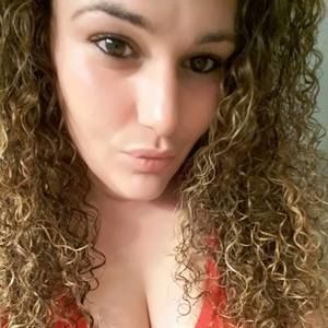 Meet your Posher, Carla