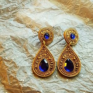 GIFTED/ PURCH-GOLDTONE DISCS WITH FAUX EMERALD