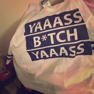 Yaaaas bitch crop top