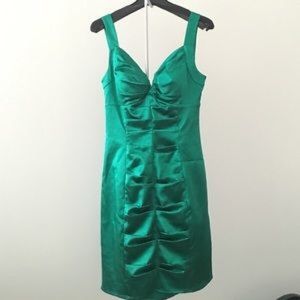 Emerald green ruched halter dress!