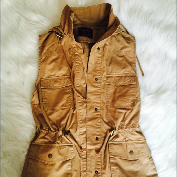 Tan Military Vest
