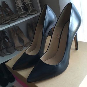 ZARA Black leather Court Pump Sz 41