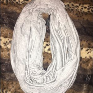 H&M light gray infinity scarf