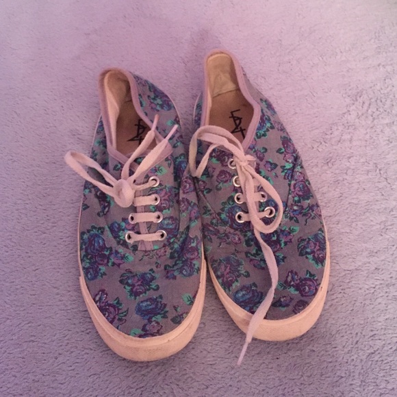 Floral casual sneakers