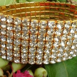 Stretch diamond rhinestone