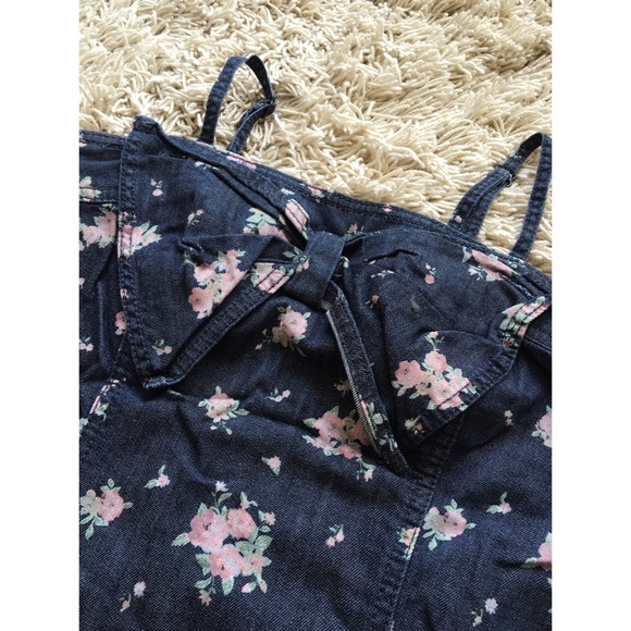 👗Super Cute Denim Party Dress with Bow👗 - Picture 2 of 2