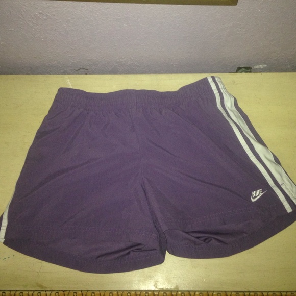 Purple Nike shorts - Picture 1 of 2