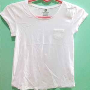 Kids girls plain white H&M shirt with pocket