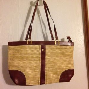 Rite me Aigner purse