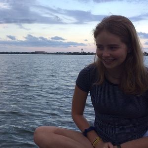 Meet your Posher, Ella