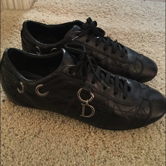 DIOR SNEAKERS- BLACK. Great condition, sleek, 37.5