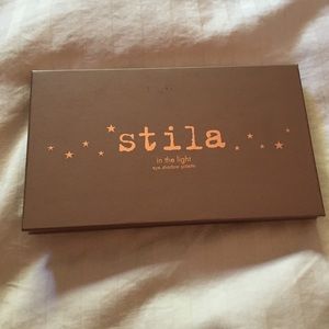 Stila In The Light