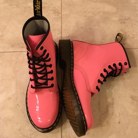 doc martens combat boots size 7