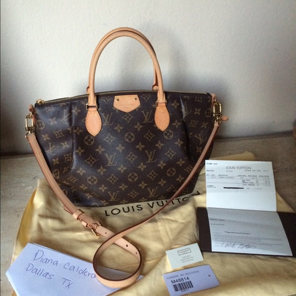 (SOLD!)Authentic Louis Vuitton turenne mm