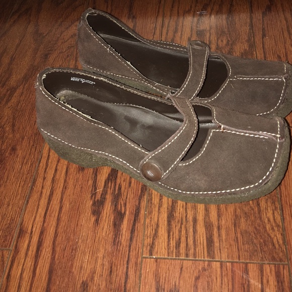 Yellow Box- Beth, Mary Jane styled, brown shoe