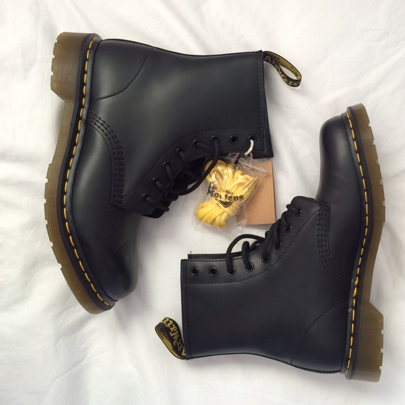 Dr. Martens Black Boots (Women's 1460 Smooth)