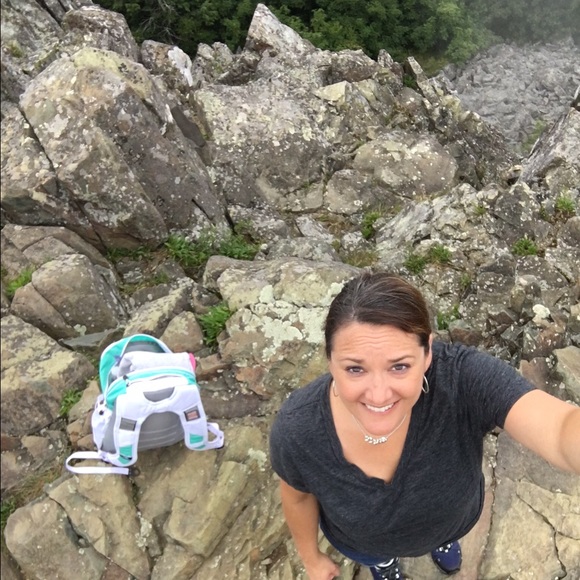 Meet your Posher, Jessica - Picture 2 of 2