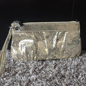 GOLD CLUTCH
