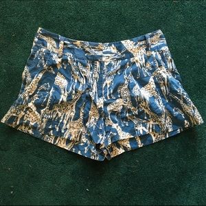 Giraffe shorts