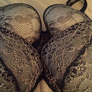 Lane Bryant cacique 2 bras in 44DD