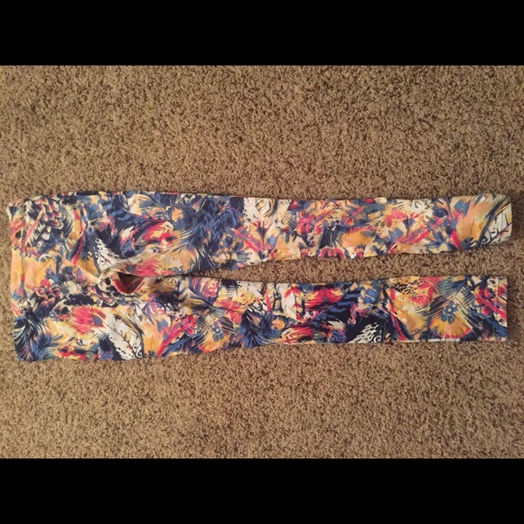 Floral Print Skinny Pants - Picture 2 of 2