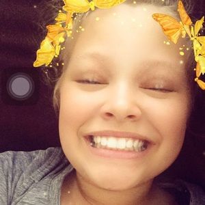 Meet your Posher, Hayley