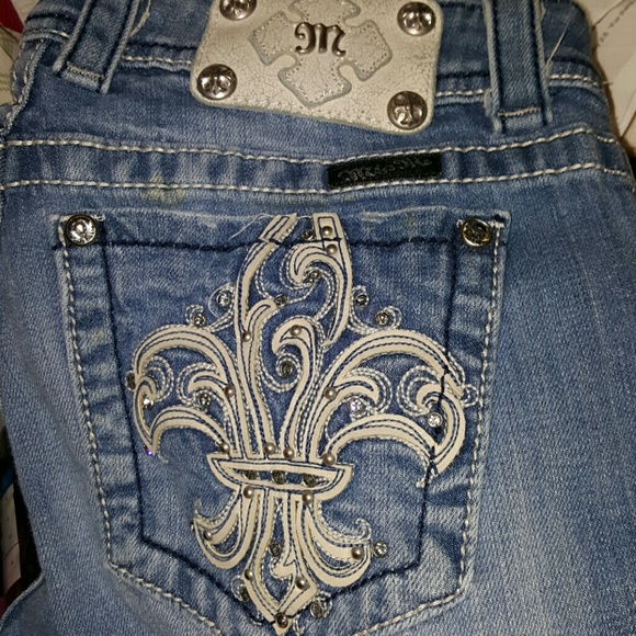 SIZE 28 MISS ME.