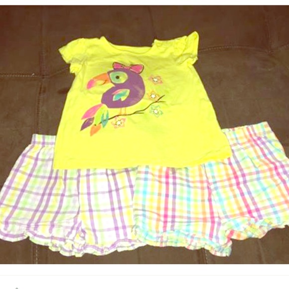 Little girls top and shorts - Picture 1 of 1