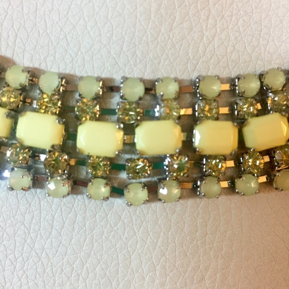 Yellow and Gold Necklace - Picture 4 of 4