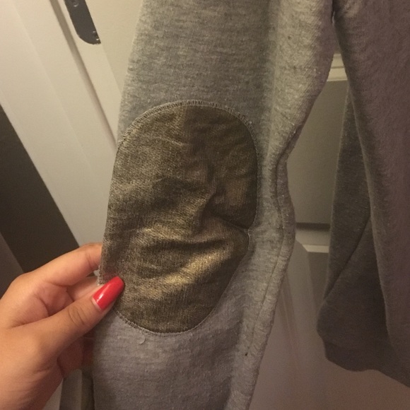 Grey long Sleeve - Picture 3 of 4