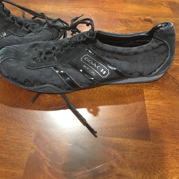 Black coach shoes - Picture 2 of 4