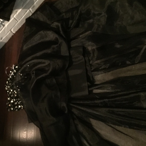 Prom dress - Picture 4 of 4