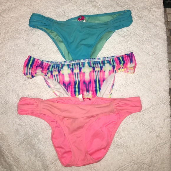 3 pairs of Victoria secret bottoms!