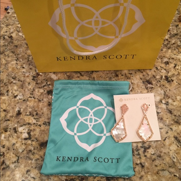 Kendra Scott Jewelry - NBW NWT Kendra Scott earrings (discontinued)