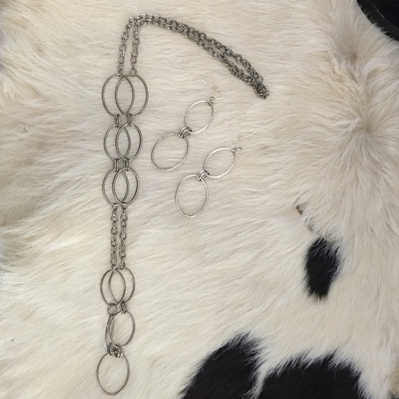 ⚡️⚡️FLASH SALE ⚡️⚡️Necklace & earrings -HURRY‼️