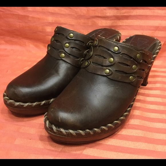 FRYE CHARLOTTE  Braided/studded mule heels 6 - Picture 2 of 4