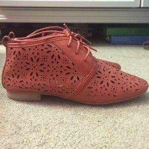 Pink floral print oxfords