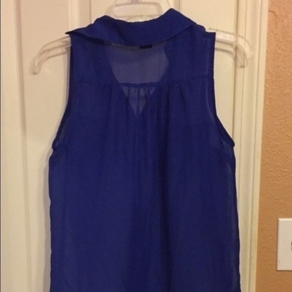 Blue sheer button down tank - Picture 3 of 4